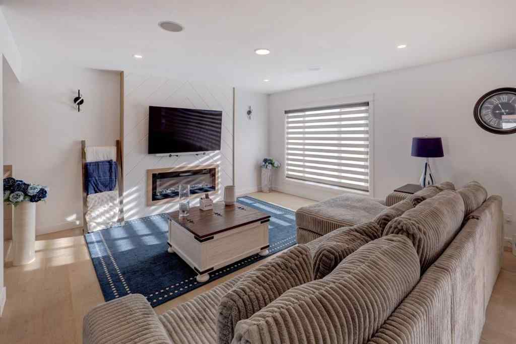 MLS® A2268421 - 4620 30 Avenue SW in Glenbrook Calgary, Residential