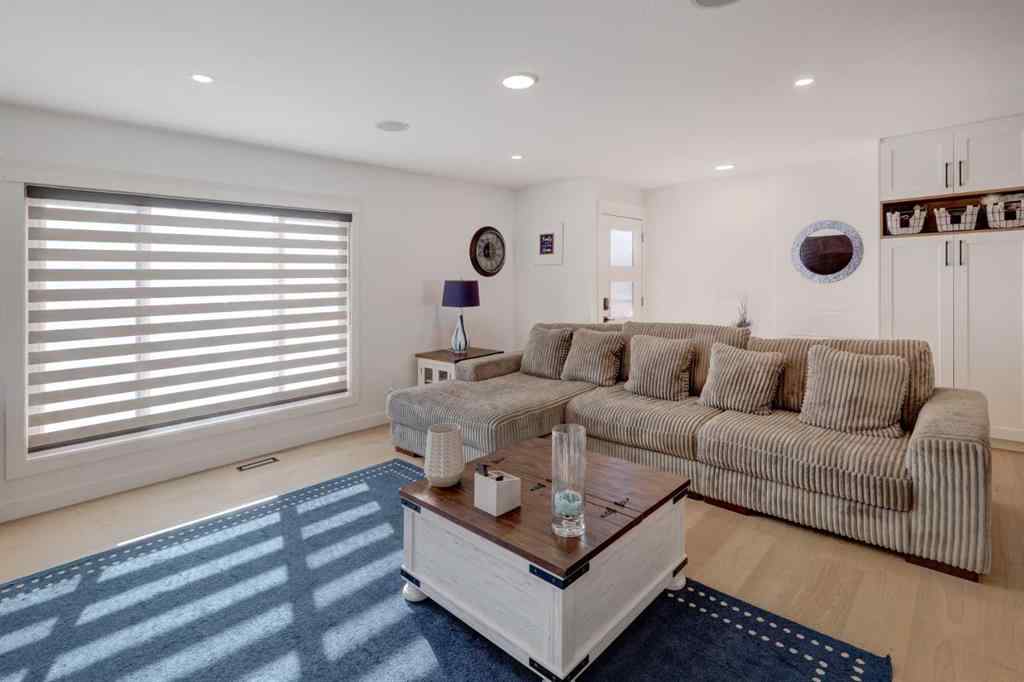 MLS® A2268421 - 4620 30 Avenue SW in Glenbrook Calgary, Residential