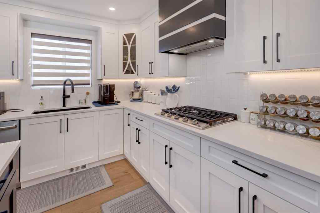 MLS® A2268421 - 4620 30 Avenue SW in Glenbrook Calgary, Residential