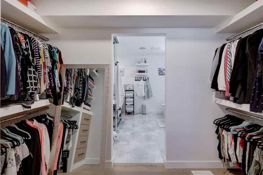 MLS® A2268421 - 4620 30 Avenue SW in Glenbrook Calgary, Residential