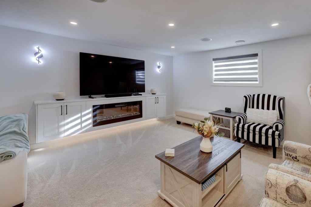 MLS® A2268421 - 4620 30 Avenue SW in Glenbrook Calgary, Residential