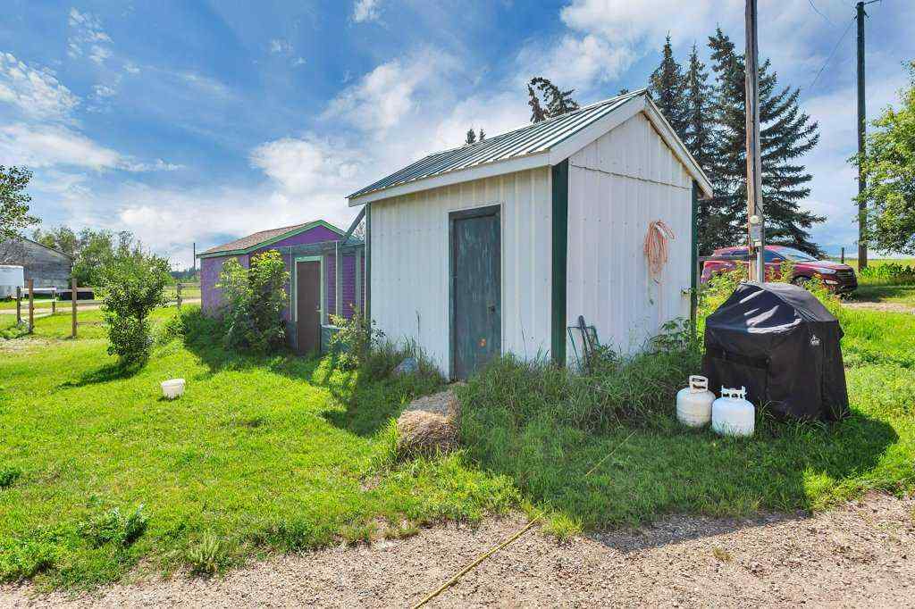 MLS® A2268424 - 40513 Range Road 231   in NONE Rural Lacombe County, Residential