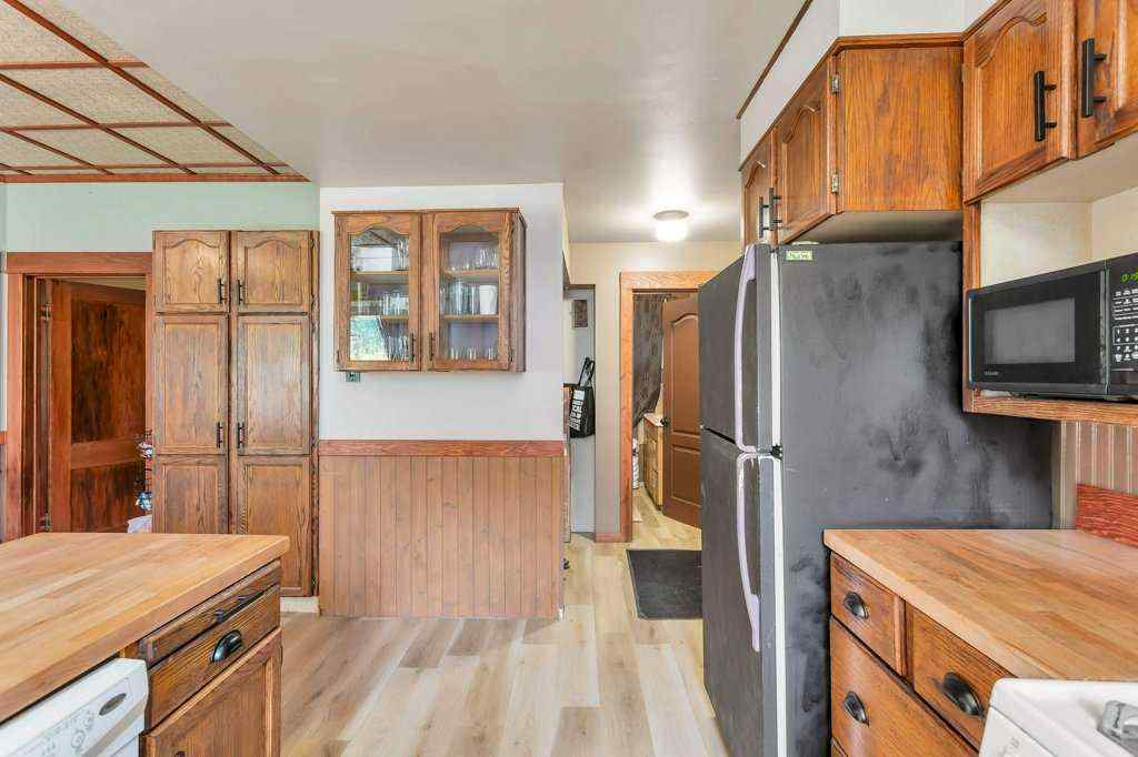 MLS® A2268424 - 40513 Range Road 231   in NONE Rural Lacombe County, Residential