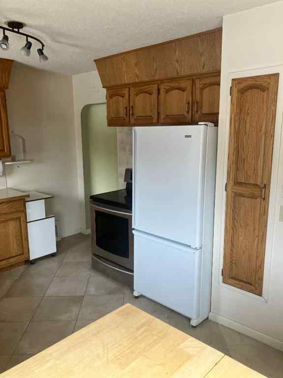 MLS&reg; # A2268425 - 4620 46 Street  in Augustana Camrose, Residential Open Houses