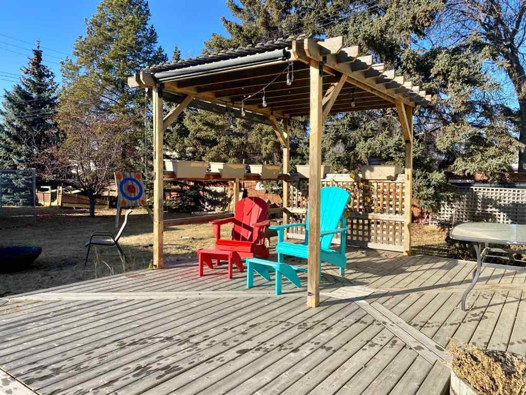 MLS&reg; # A2268425 - 4620 46 Street  in Augustana Camrose, Residential Open Houses