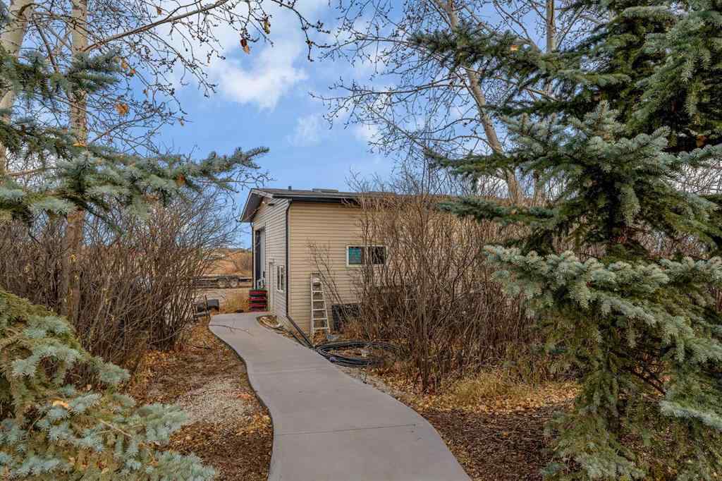 MLS® A2268428 - 275200 Township Road 233   in NONE Rural Rocky View County, Residential