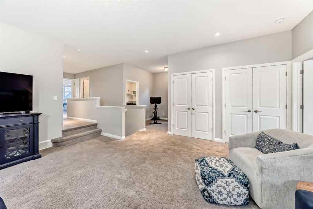 MLS&reg; # A2268429 - 10 Riviera Place  in Riviera Cochrane, Residential Open Houses