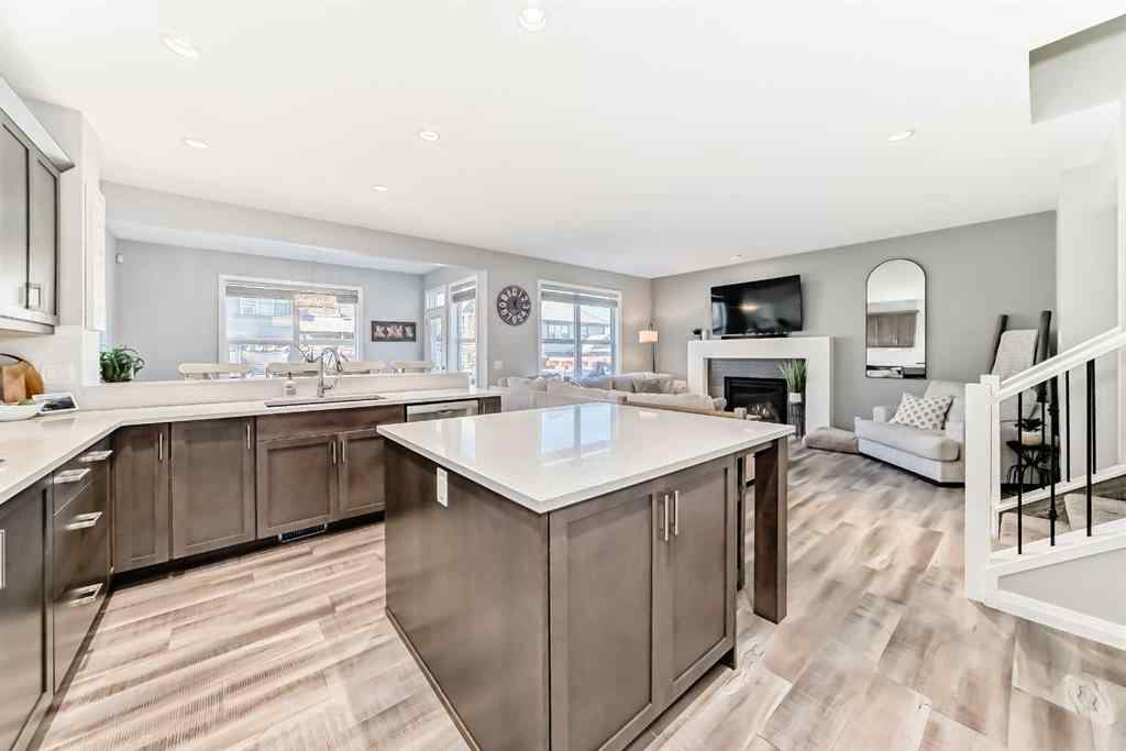 MLS&reg; # A2268429 - 10 Riviera Place  in Riviera Cochrane, Residential Open Houses