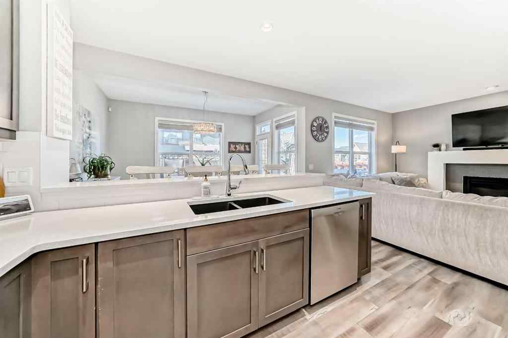 MLS&reg; # A2268429 - 10 Riviera Place  in Riviera Cochrane, Residential Open Houses