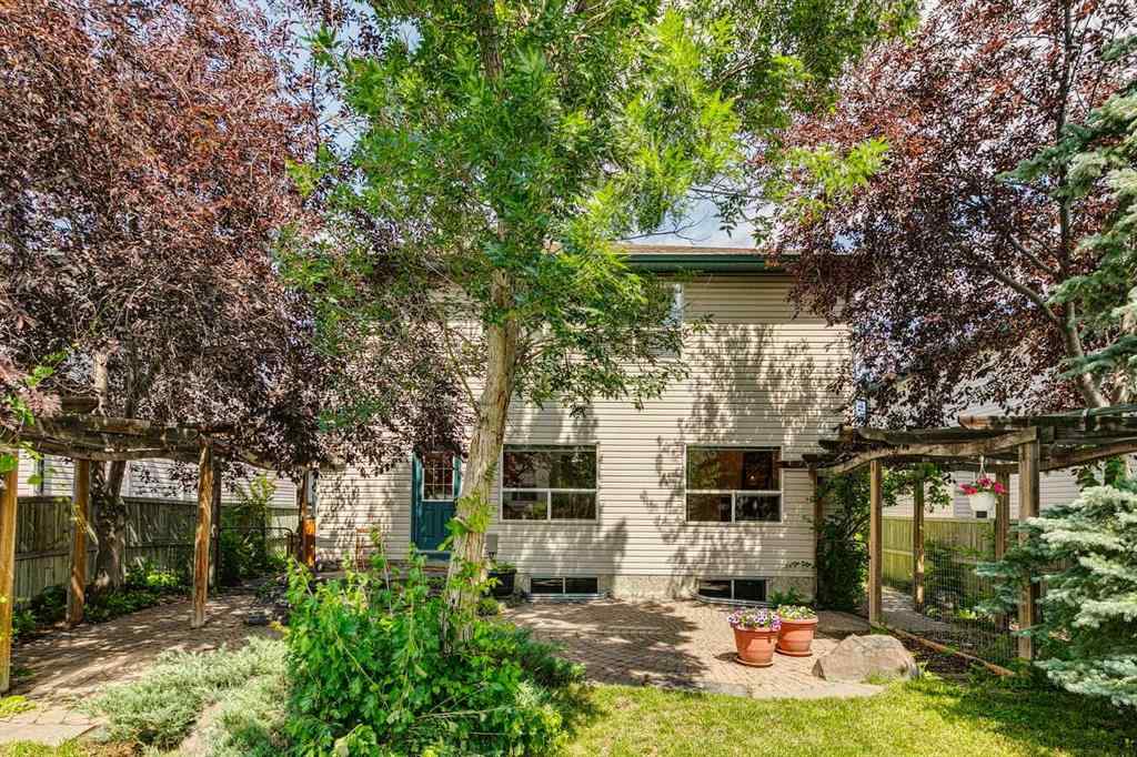 MLS® A2268434 - 214 Springmere Close  in Westmere Chestermere, Residential