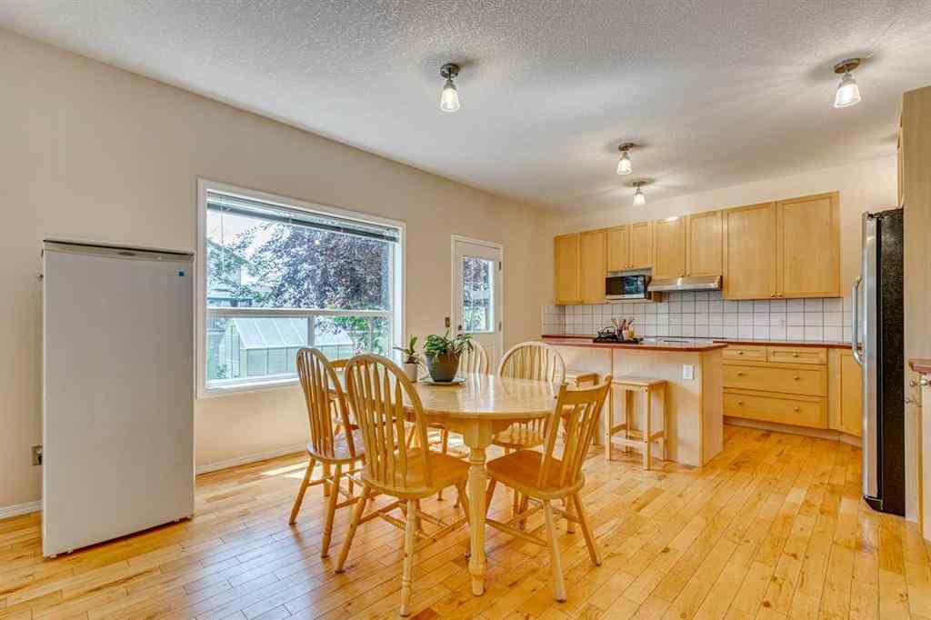 MLS® A2268434 - 214 Springmere Close  in Westmere Chestermere, Residential