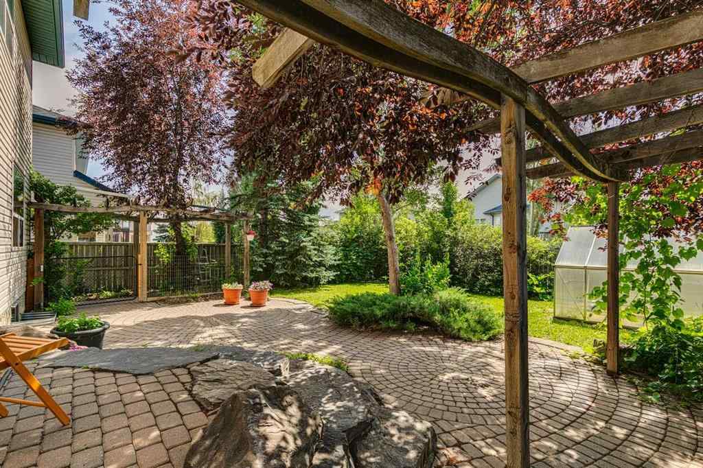 MLS® A2268434 - 214 Springmere Close  in Westmere Chestermere, Residential