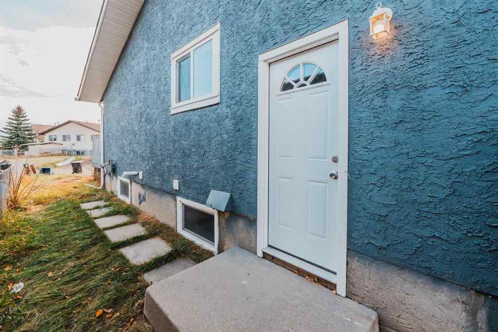 MLS® A2268437 - 8428 Berkley Road NW in Beddington Heights Calgary, Residential