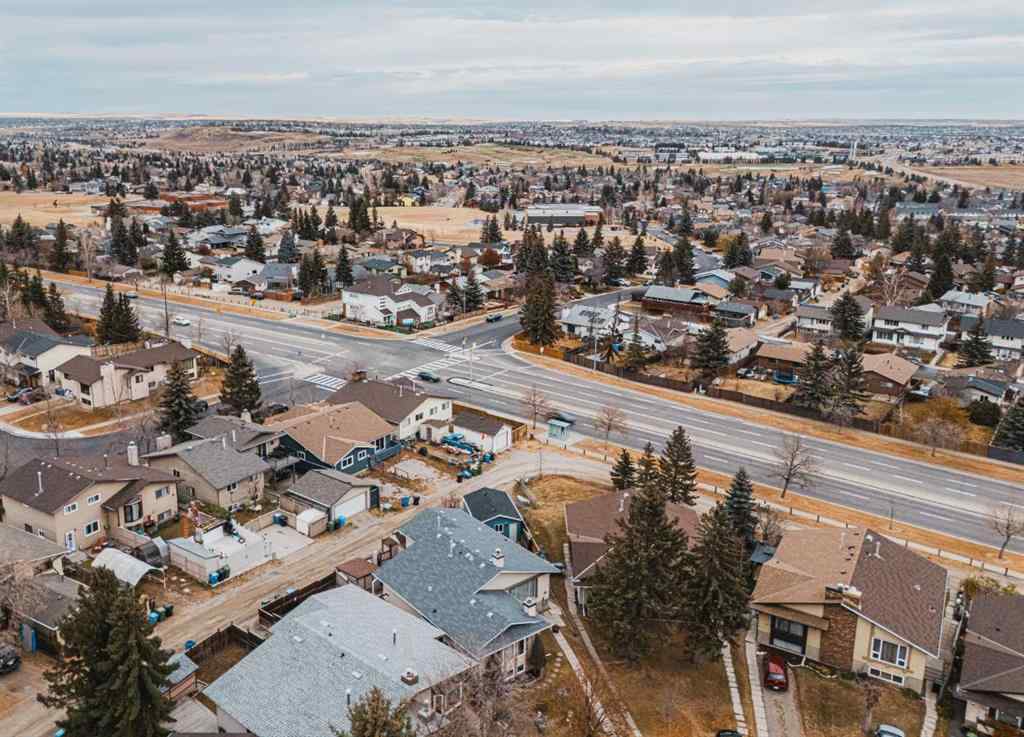 MLS® A2268437 - 8428 Berkley Road NW in Beddington Heights Calgary, Residential