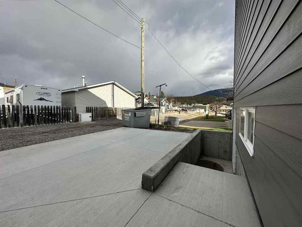 MLS® A2268444 - 8305 18 Avenue  in NONE Coleman, Residential