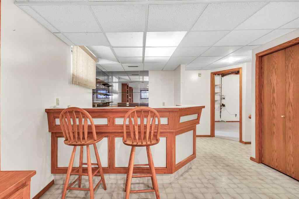 MLS® A2268445 - 125 Edgebrook Road NW in Edgemont Calgary, Residential