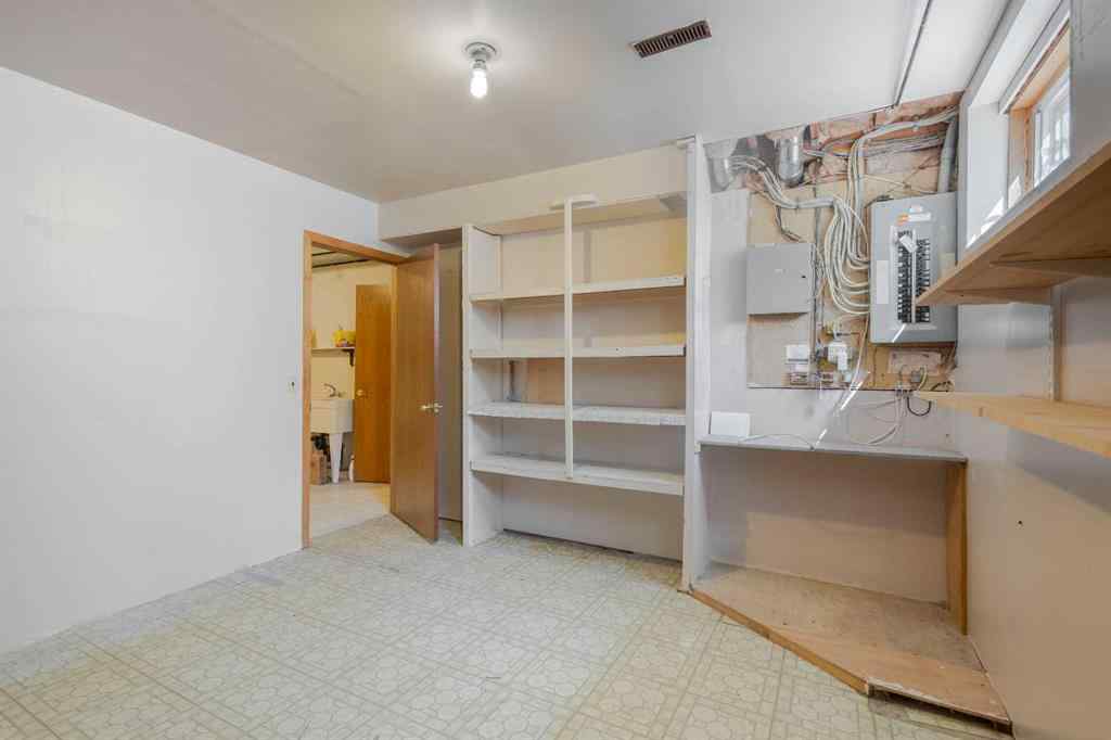 MLS® A2268445 - 125 Edgebrook Road NW in Edgemont Calgary, Residential