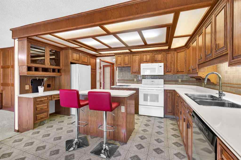 MLS® A2268445 - 125 Edgebrook Road NW in Edgemont Calgary, Residential