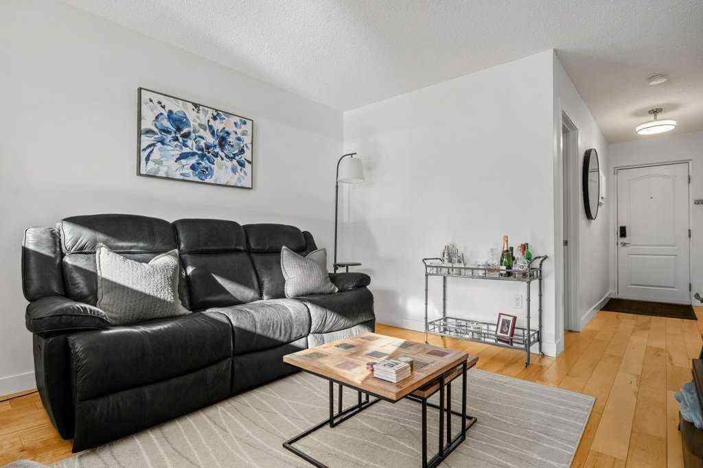 MLS® A2268448 - Unit #101 312 15 Avenue NE in Crescent Heights Calgary, Residential