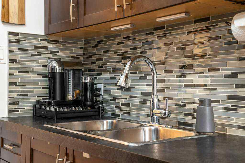 MLS® A2268448 - Unit #101 312 15 Avenue NE in Crescent Heights Calgary, Residential