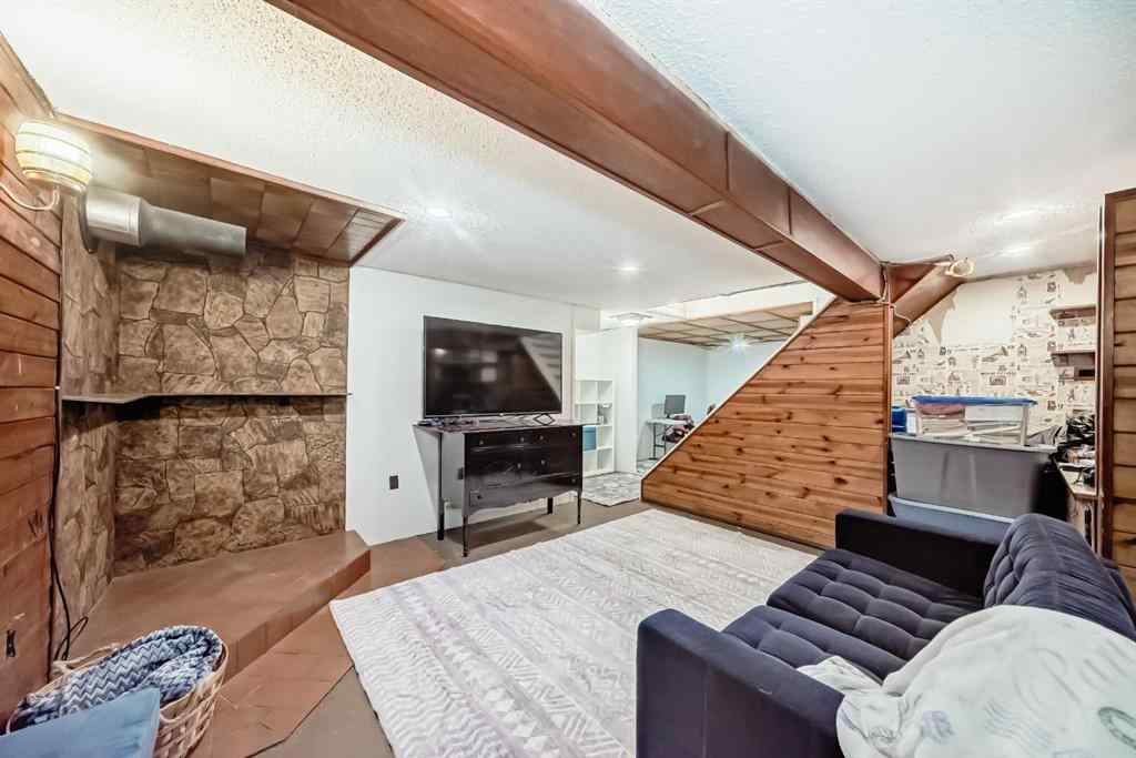 MLS® A2268450 - 220 Whitewood Place NE in Whitehorn Calgary, Residential