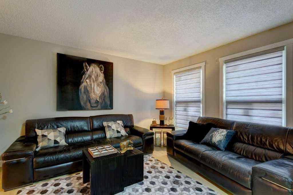 MLS&reg; # A2268453 - 22 Hunters Gate  in Hunters Glen Okotoks, Residential Open Houses