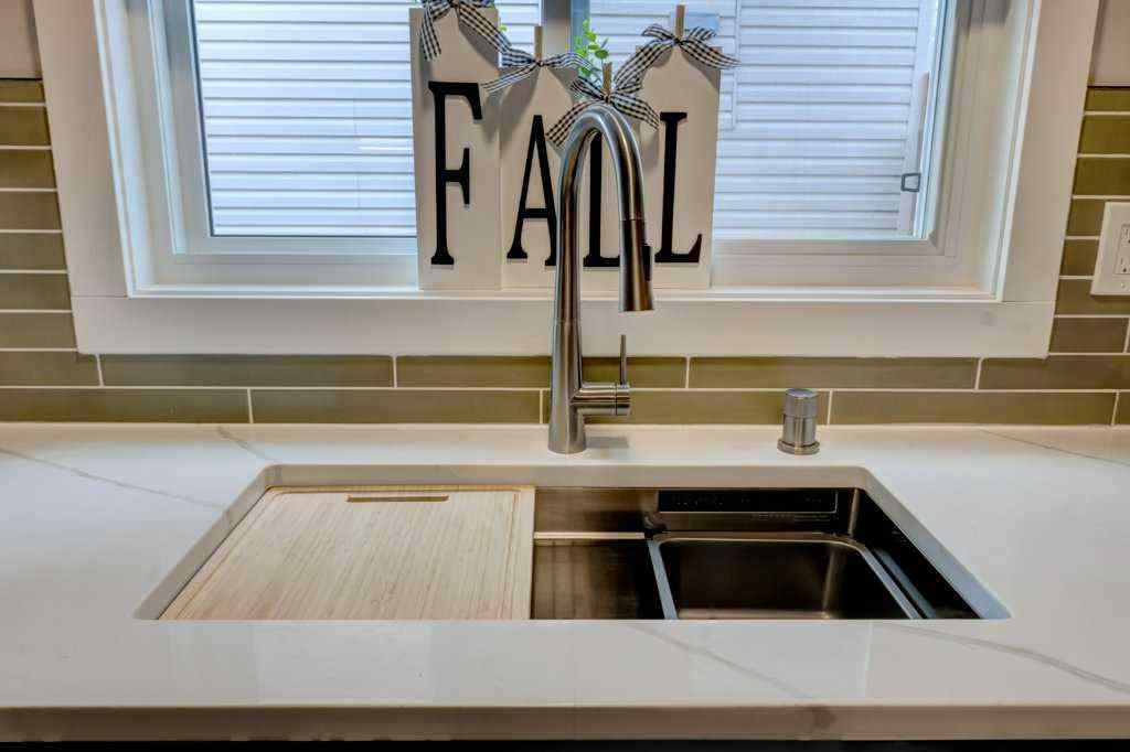 MLS&reg; # A2268453 - 22 Hunters Gate  in Hunters Glen Okotoks, Residential Open Houses