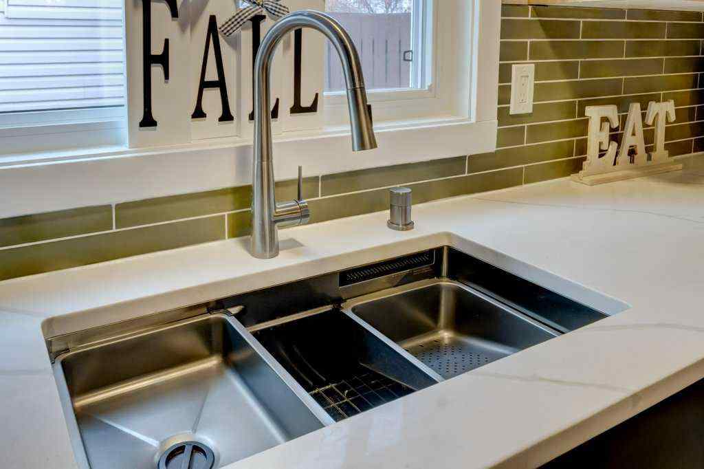 MLS&reg; # A2268453 - 22 Hunters Gate  in Hunters Glen Okotoks, Residential Open Houses