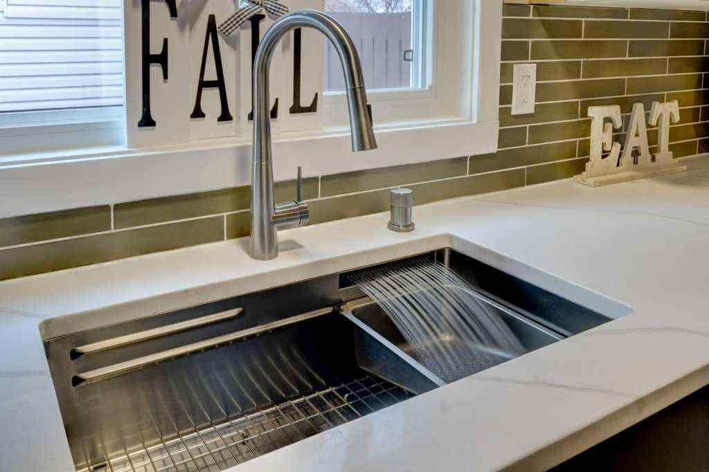 MLS&reg; # A2268453 - 22 Hunters Gate  in Hunters Glen Okotoks, Residential Open Houses