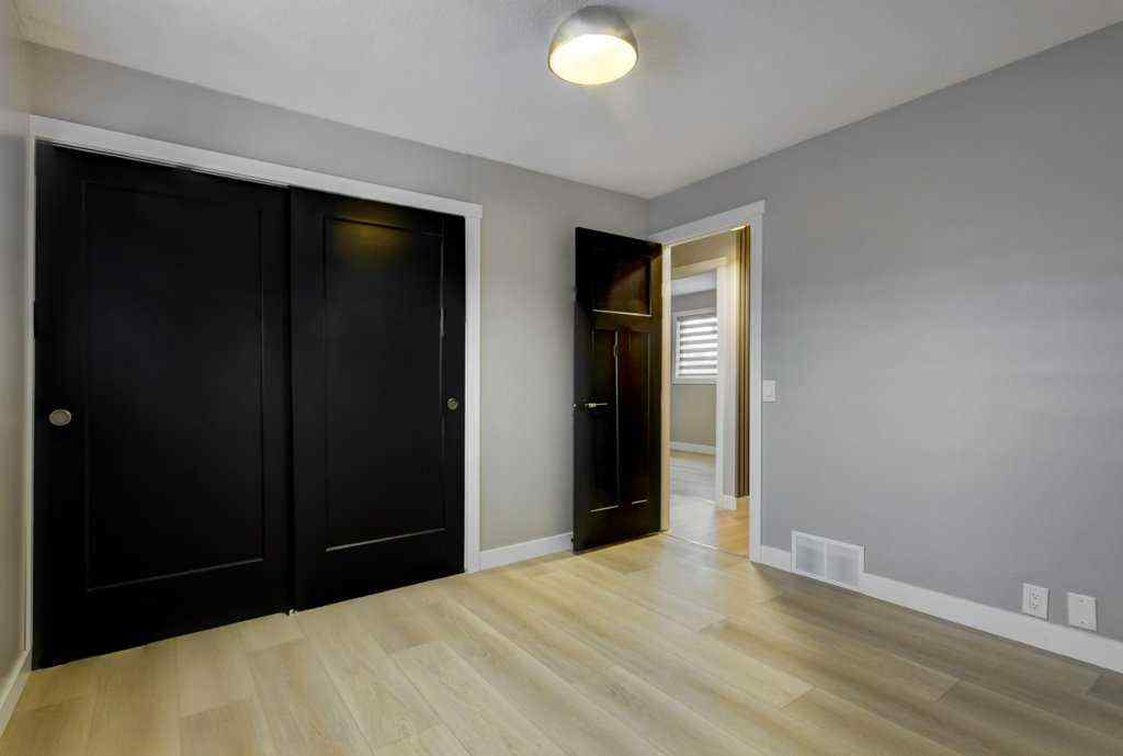 MLS&reg; # A2268453 - 22 Hunters Gate  in Hunters Glen Okotoks, Residential Open Houses