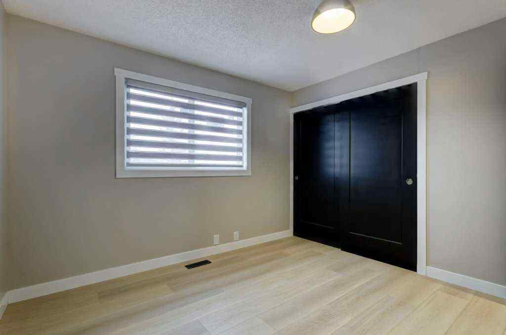 MLS&reg; # A2268453 - 22 Hunters Gate  in Hunters Glen Okotoks, Residential Open Houses