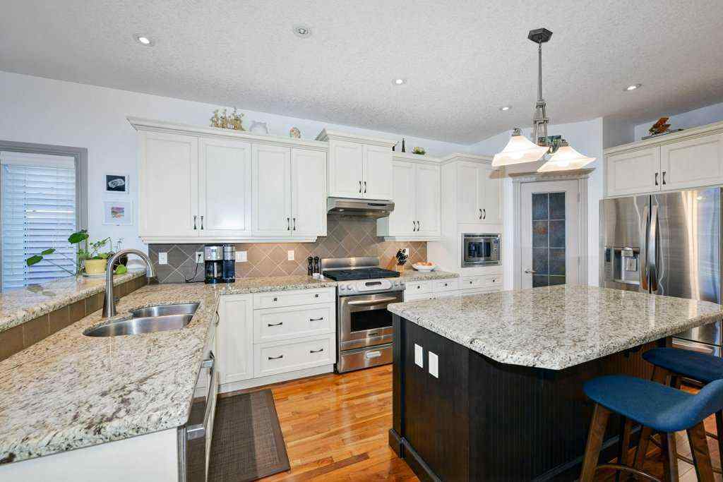 MLS® A2268455 - 2617 27 Street SW in Killarney/Glengarry Calgary, Residential