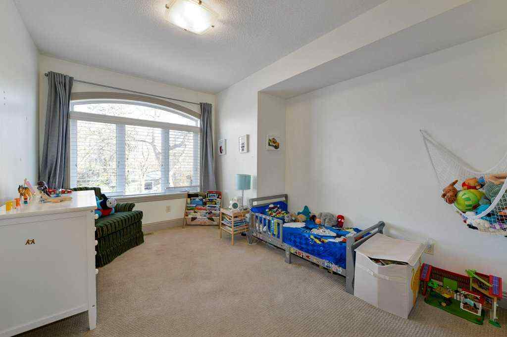 MLS® A2268455 - 2617 27 Street SW in Killarney/Glengarry Calgary, Residential