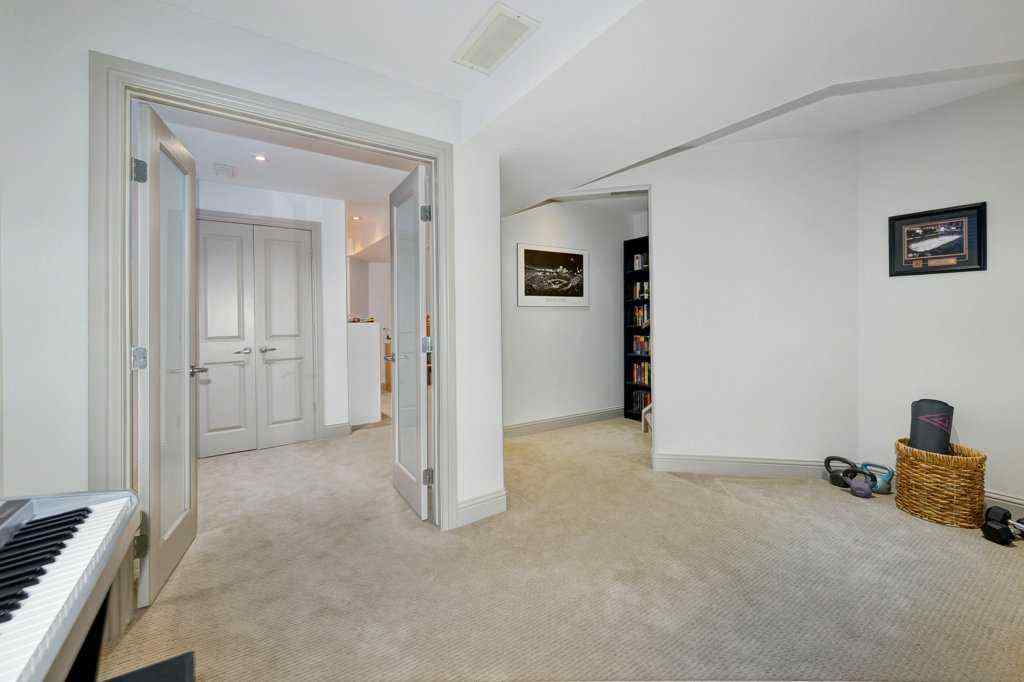 MLS® A2268455 - 2617 27 Street SW in Killarney/Glengarry Calgary, Residential