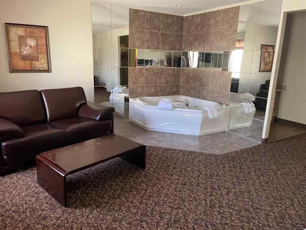 MLS® A2268459 - 9812 113 Street  in NONE Fairview, Commercial