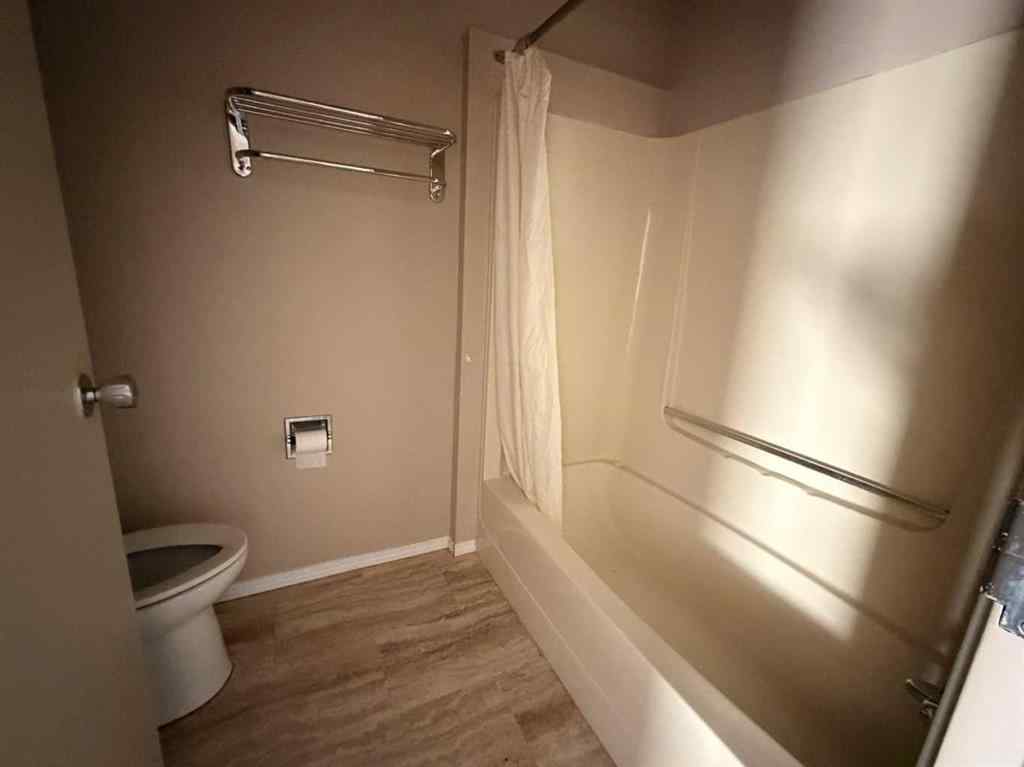 MLS® A2268463 - 5003 50 Street  in Provost Provost, Commercial