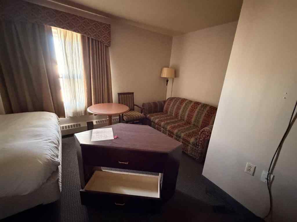 MLS® A2268463 - 5003 50 Street  in Provost Provost, Commercial