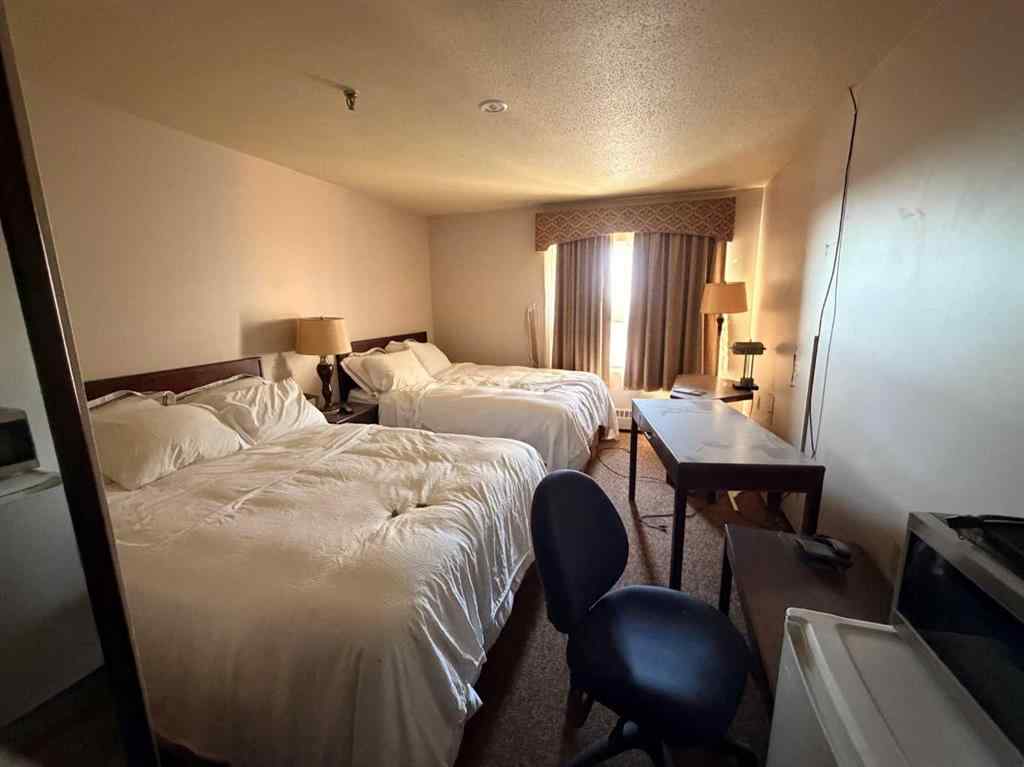 MLS® A2268463 - 5003 50 Street  in Provost Provost, Commercial