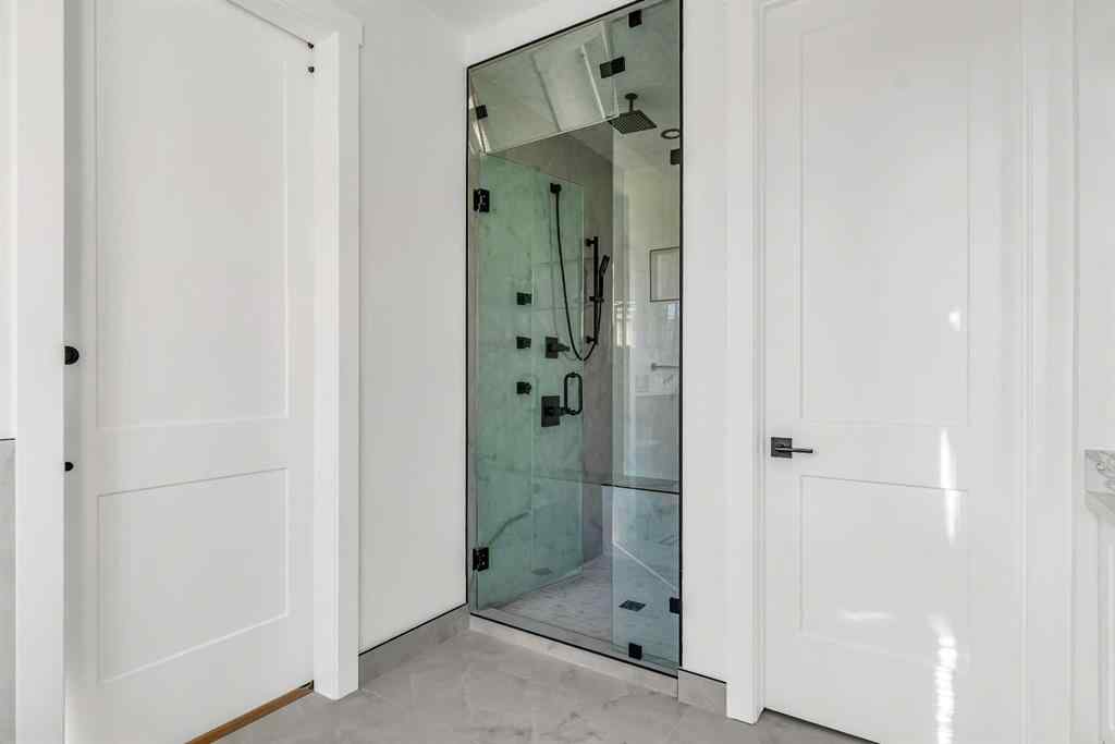 MLS® A2268467 - 640 25 Avenue NW in Mount Pleasant Calgary, Residential