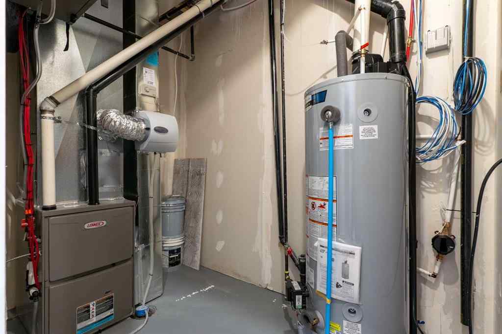 MLS® A2268467 - 640 25 Avenue NW in Mount Pleasant Calgary, Residential