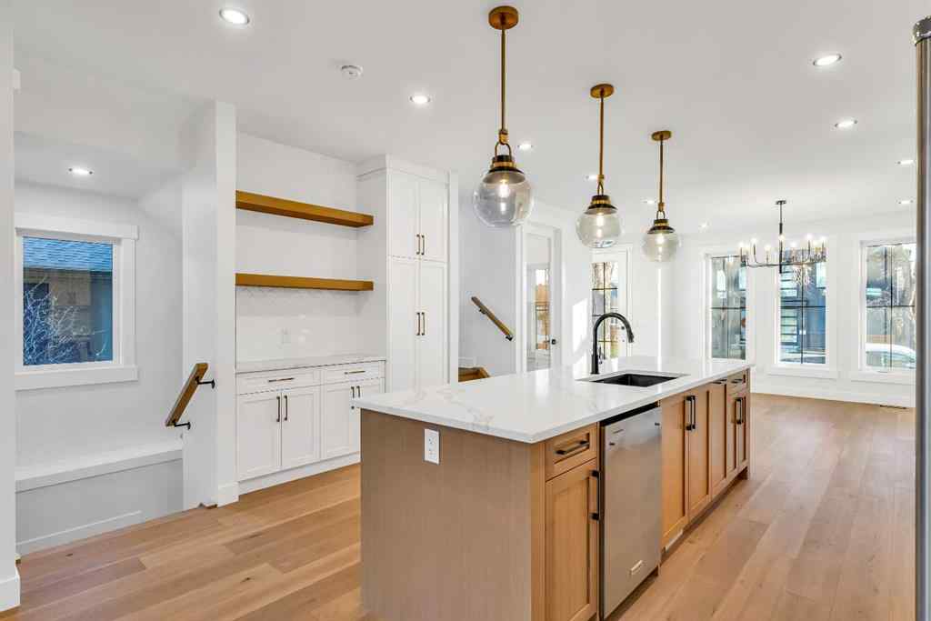 MLS® A2268467 - 640 25 Avenue NW in Mount Pleasant Calgary, Residential