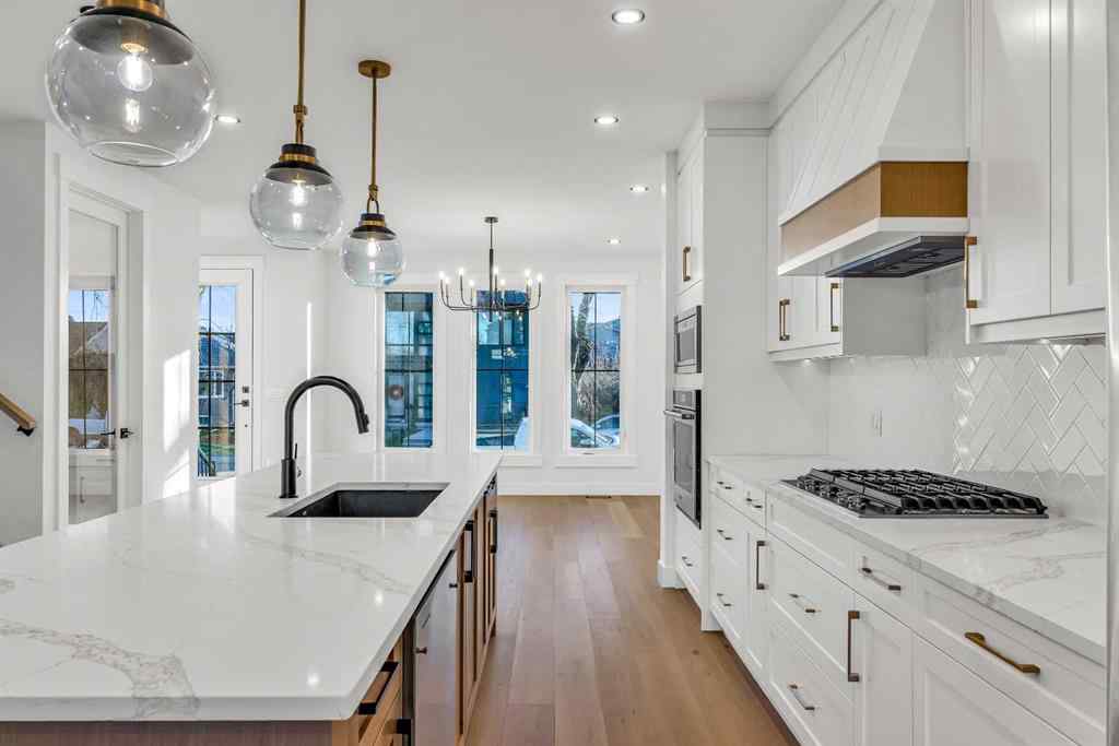 MLS® A2268467 - 640 25 Avenue NW in Mount Pleasant Calgary, Residential