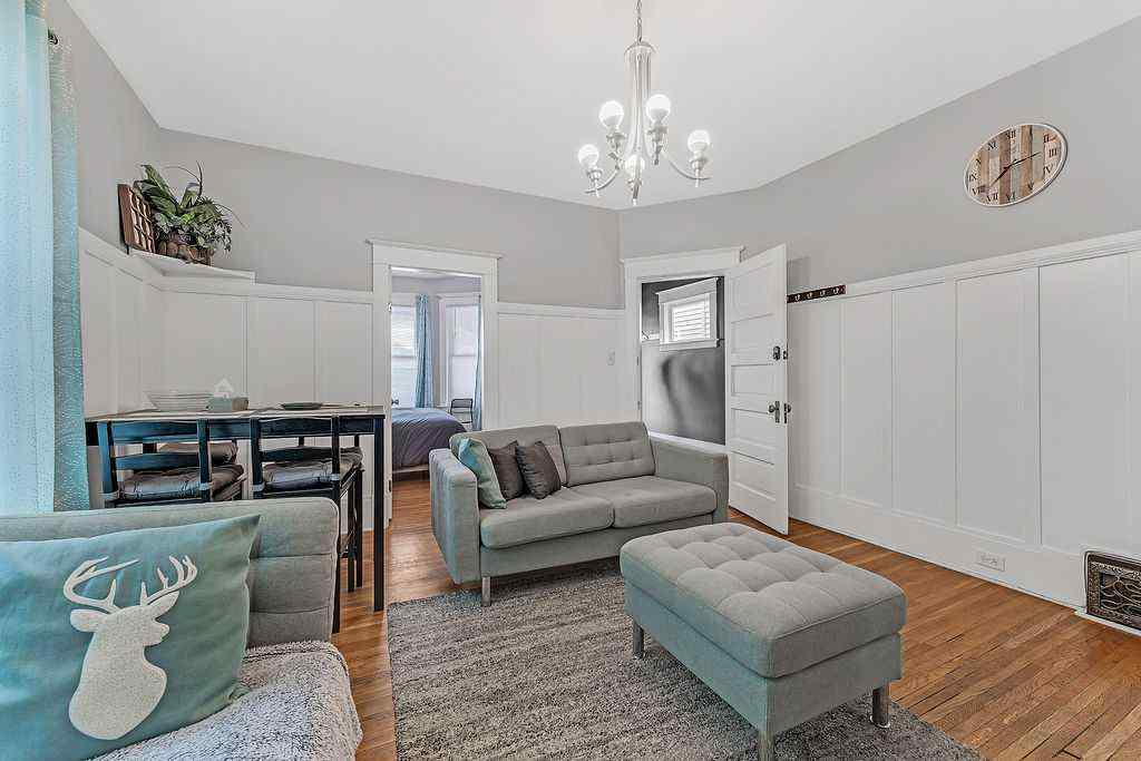 MLS® A2268468 - 2117 17a Street SW in Bankview Calgary, Residential