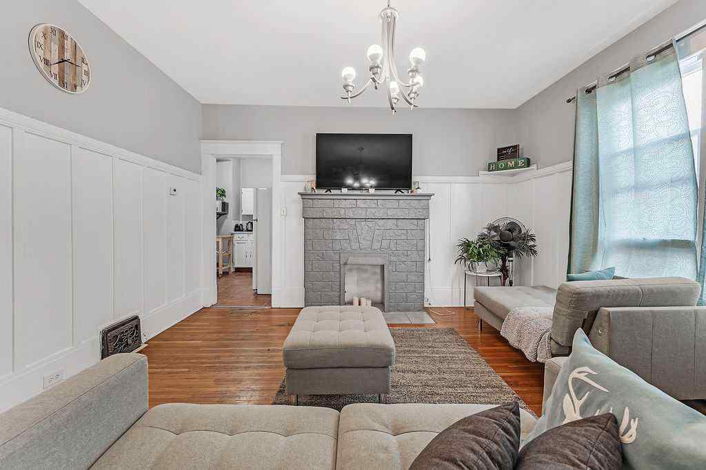 MLS® A2268468 - 2117 17a Street SW in Bankview Calgary, Residential