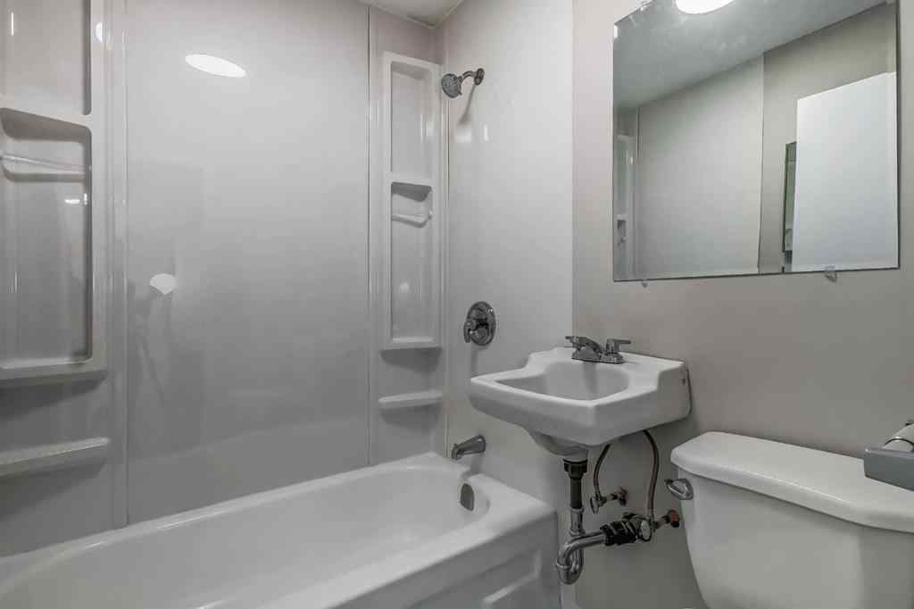 MLS® A2268473 - Unit #A,B,C,D,E 1917 24 Street SW in Richmond Calgary, Multi-Family