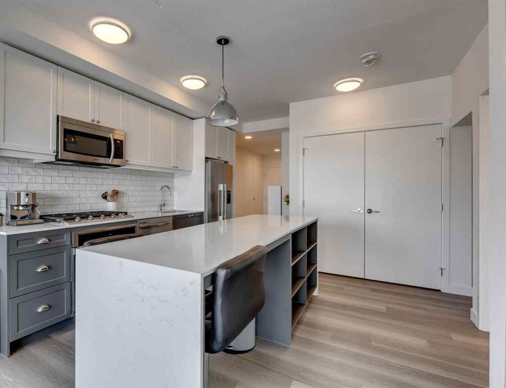 MLS® A2268476 - Unit #510 327 9A Street NW in Sunnyside Calgary, Residential