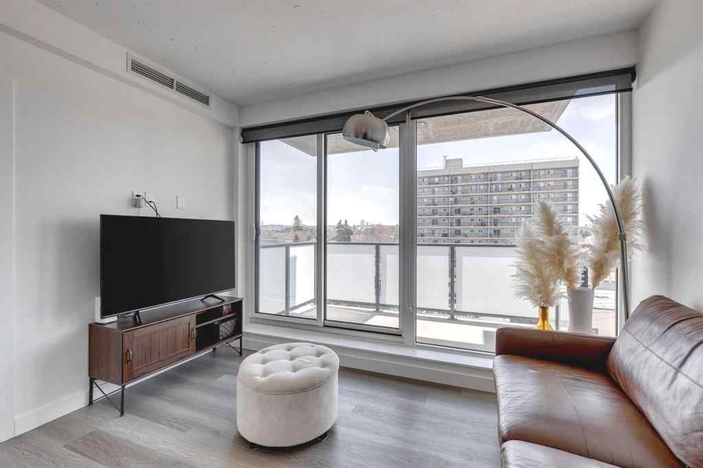 MLS® A2268476 - Unit #510 327 9A Street NW in Sunnyside Calgary, Residential