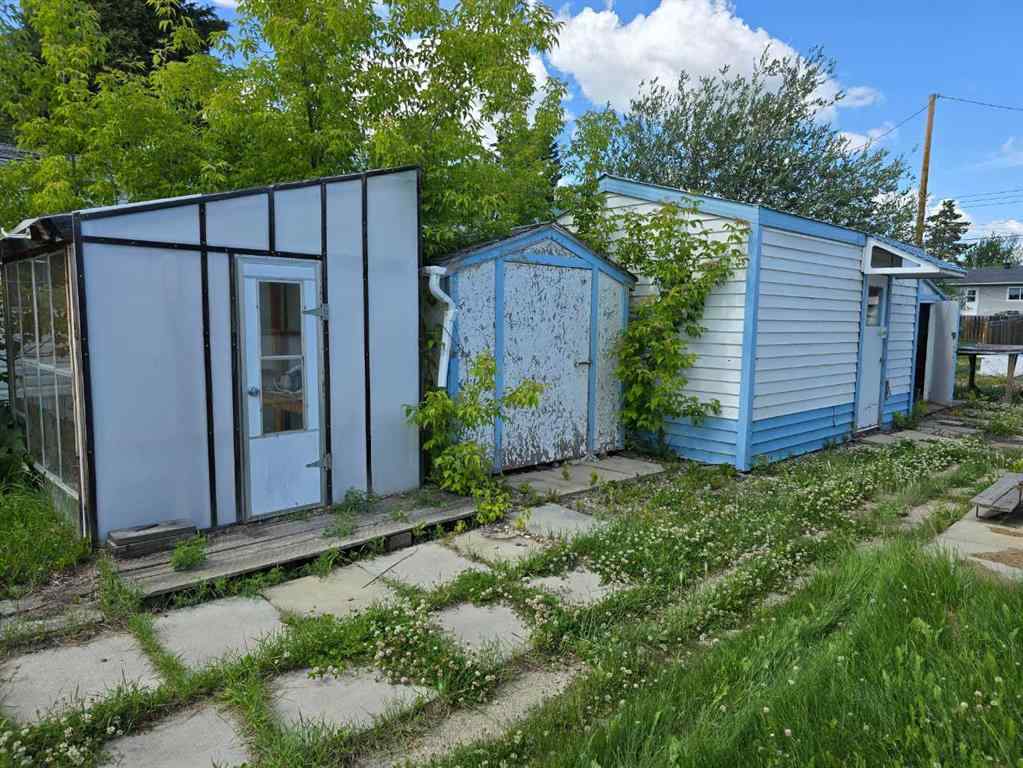 MLS® A2268485 - 25 Huston Drive   in NONE Grimshaw, Residential