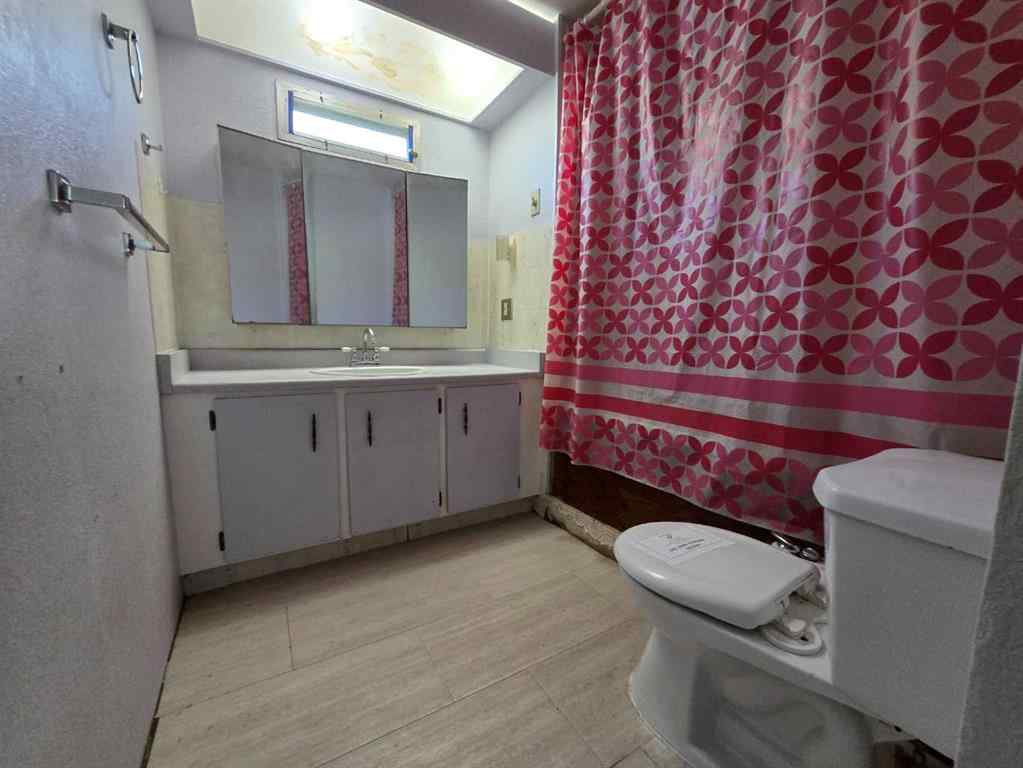 MLS® A2268485 - 25 Huston Drive   in NONE Grimshaw, Residential