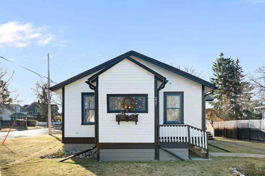 MLS® A2268488 - 237 6 Avenue SE in Central High River High River, Residential